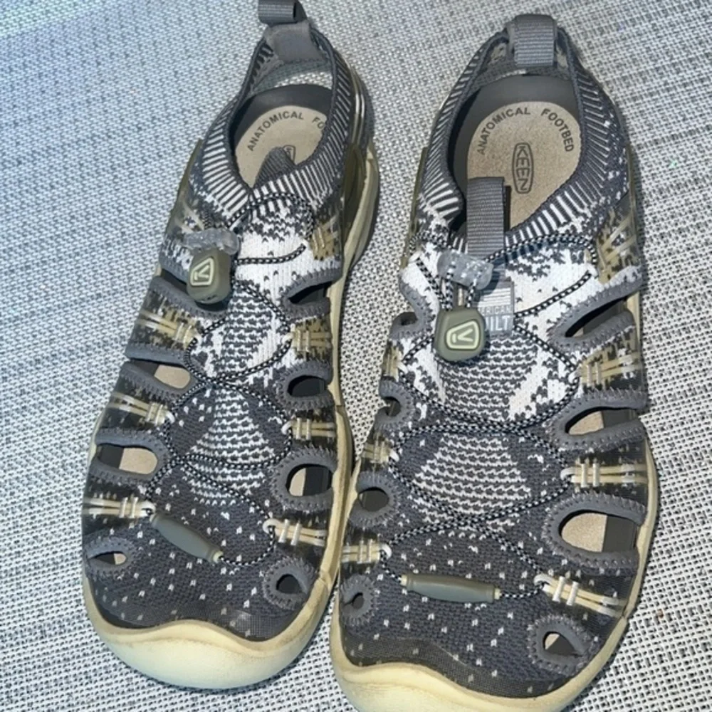Keen Newport H2 sandals, size9 / EUR38.5